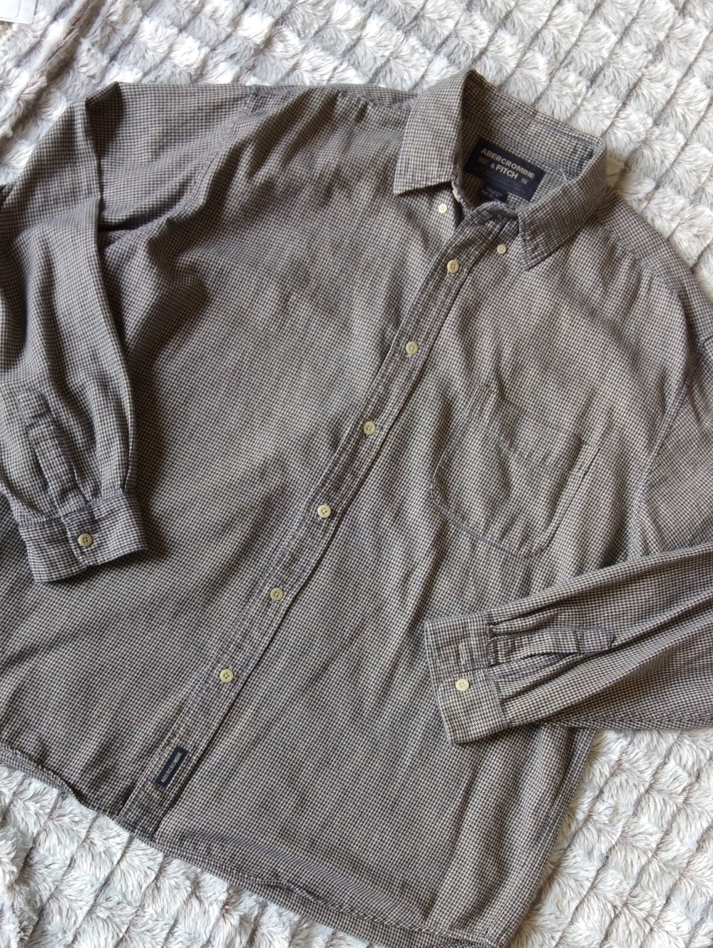 Abercrombie & Fitch Men's Brown Micro-Check Button-Down Shirt